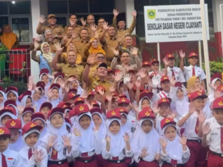 Bupati Bogor Melalui Program Kami Mendengar Menciptakan Anak - Anak Generasi Emas