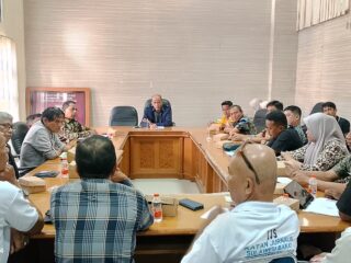 RDP Polemik Elpiji 3 Kg Polman: Kuasa Hukum Agen Tinggalkan Ruang Rapat, Komisi II Tegaskan, Jadwalkan Ulang RDP Hadirkan Langsung Manajemen